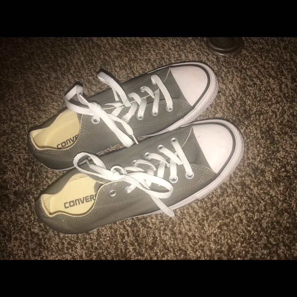 Green converse - NEVER WORN!